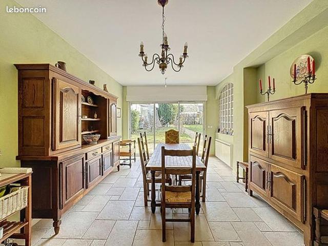 Maison 6 pièces 140 m²
