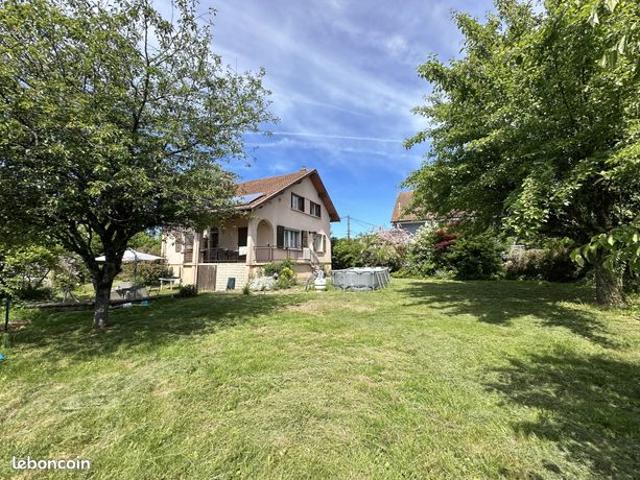 Maison 6 pièces 140 m²