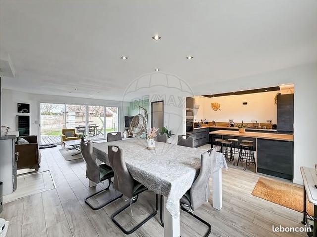 Maison 6 pièces 140 m²
