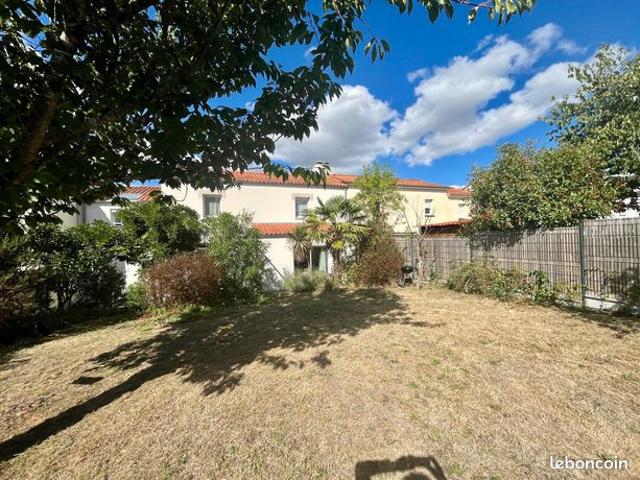 Maison 6 pièces 140 m²