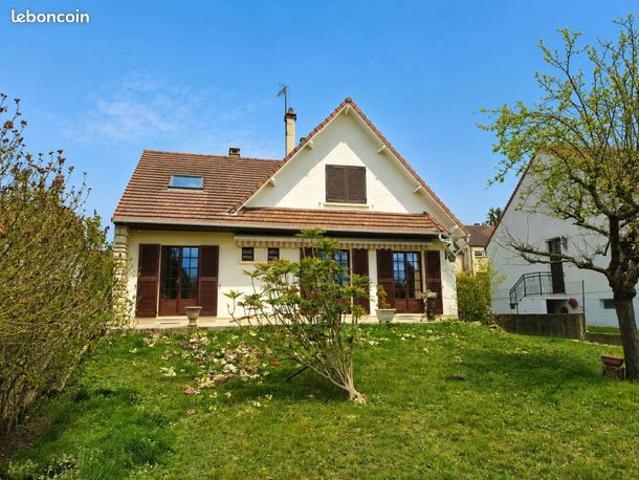Maison 6 pièces 140 m²