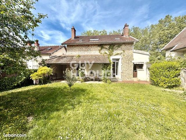 Maison 6 pièces 138 m²