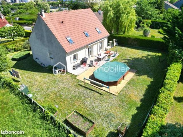 Maison 6 pièces 140 m²