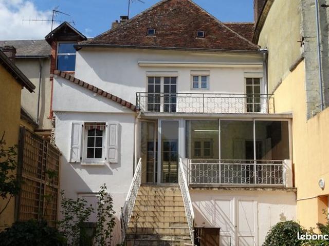 Maison 6 pièces 140 m²
