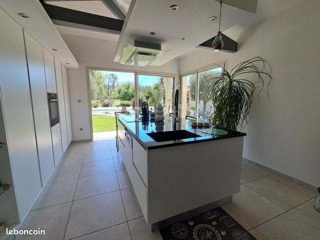 Maison 6 pièces 140 m²
