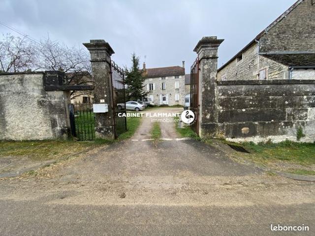 Maison 6 pièces 140 m²