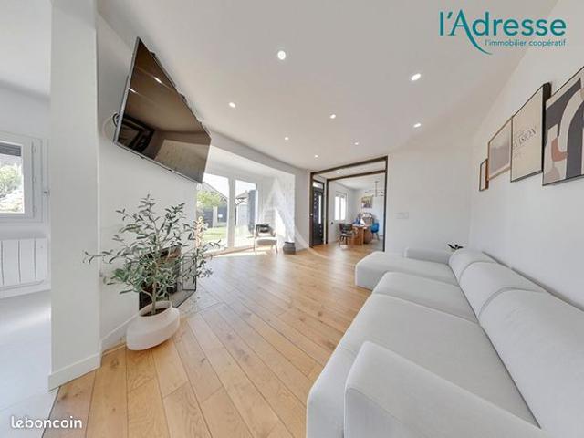 Maison 6 pièces 140 m²