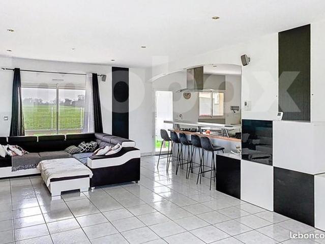 Maison 6 pièces 140 m²