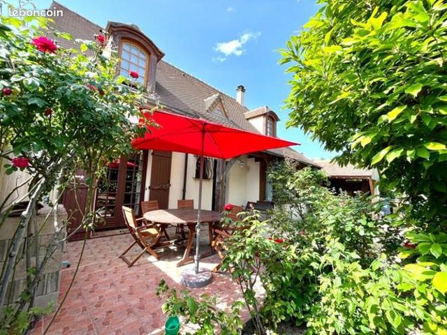 Maison 6 pièces 140 m²