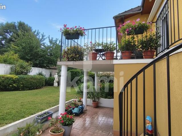 Maison 6 pièces 140 m²