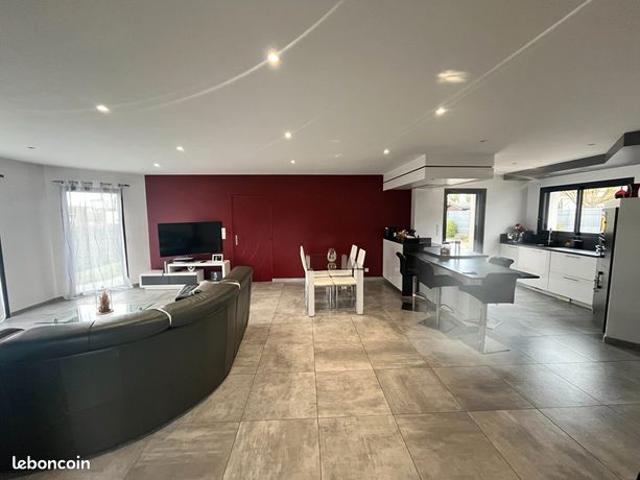 Maison 6 pièces 140 m²