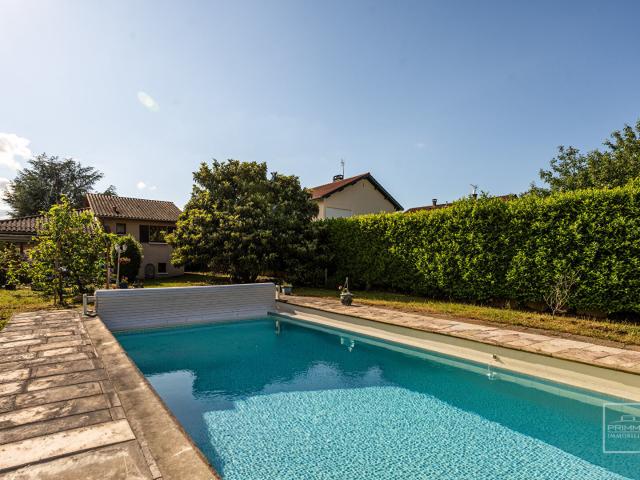 Maison 6 pièces 140 m²