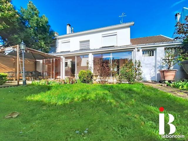 Maison 6 pièces 140 m²