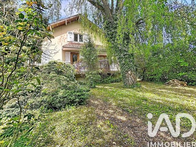 Maison 6 pièces 140 m²