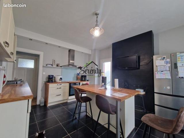 Maison 6 pièces 140 m²