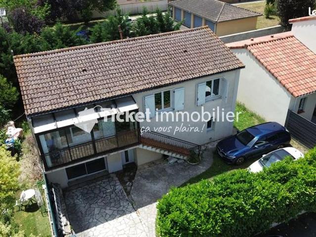 Maison 6 pièces 140 m²