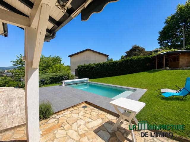 Maison 6 pièces 140 m²