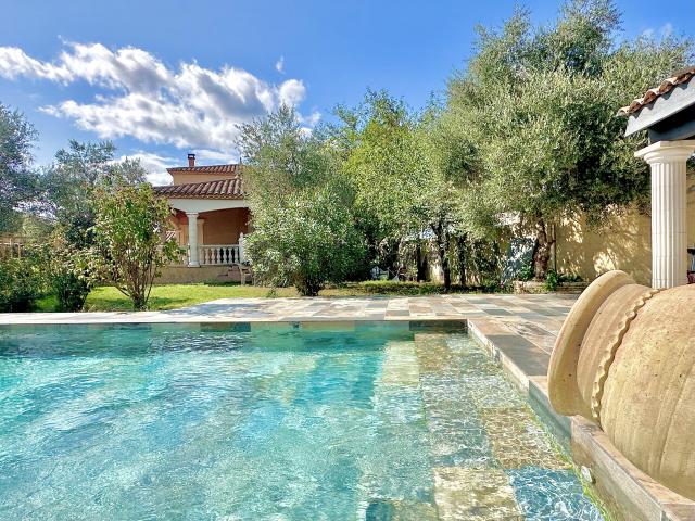 Maison 6 pièces 141 m²