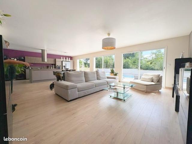 Maison 6 pièces 141 m²