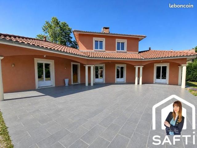 Maison 6 pièces 141 m²