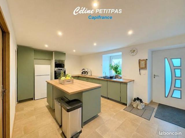 Maison 6 pièces 141 m²