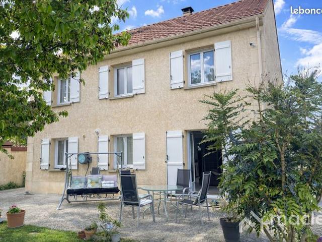 Maison 6 pièces 141 m²