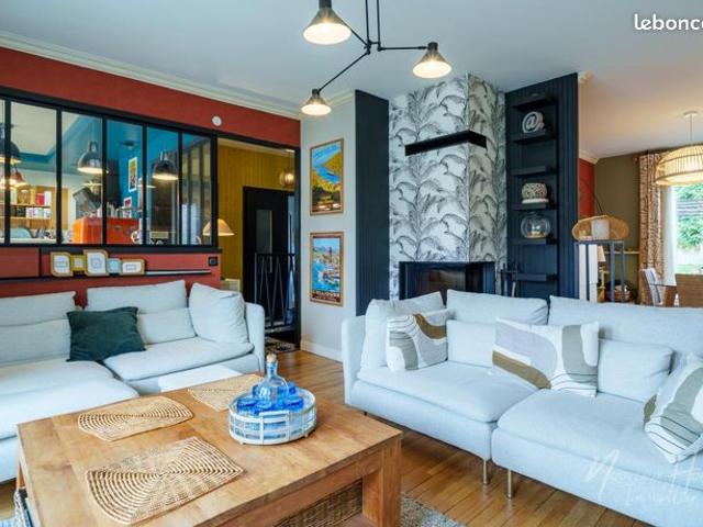 Maison 6 pièces 141 m²