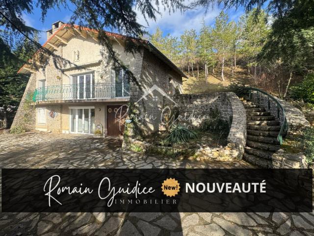 Maison 6 pièces 141 m²