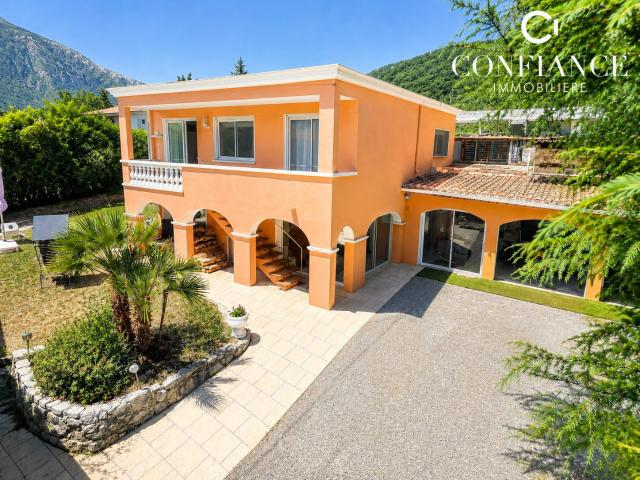 Maison 6 pièces 141 m²