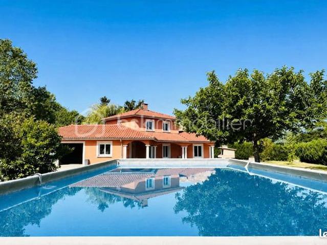 Maison 6 pièces 141 m²
