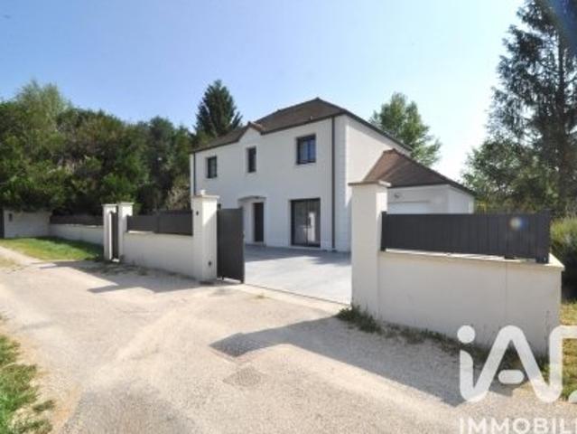 Maison 6 pièces 141 m²