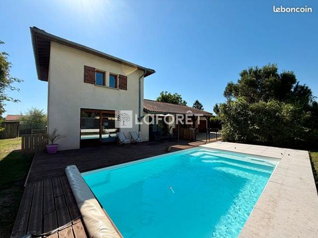 Maison 6 pièces 141 m²