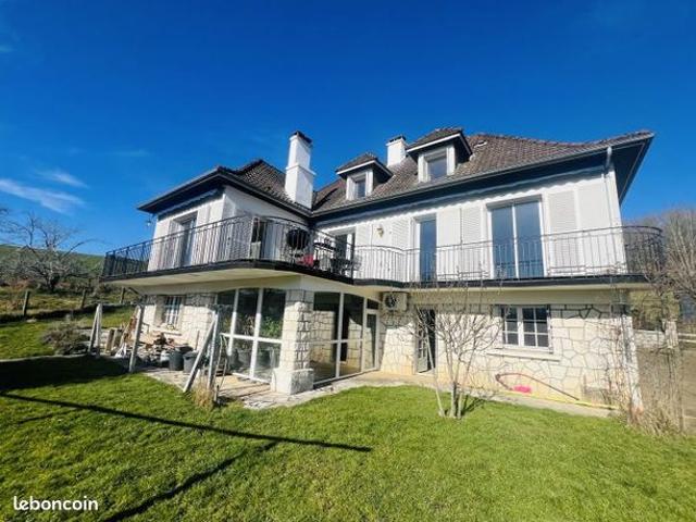 Maison 6 pièces 141 m²