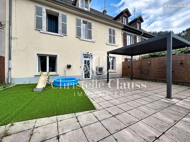 Maison 6 pièces 141 m²