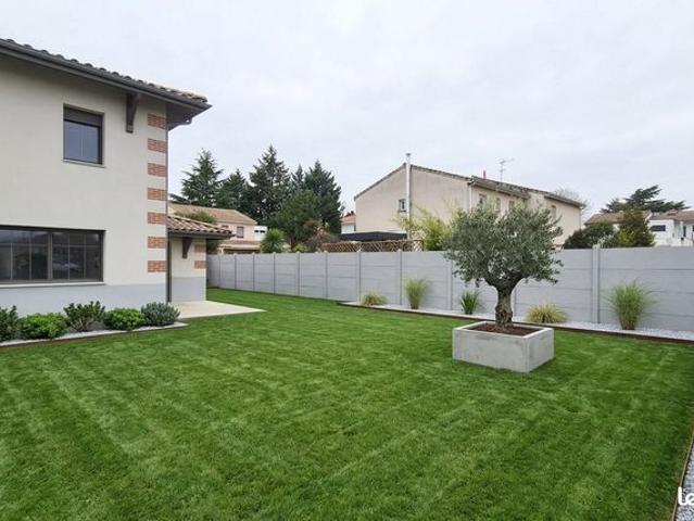 Maison 6 pièces 141 m²