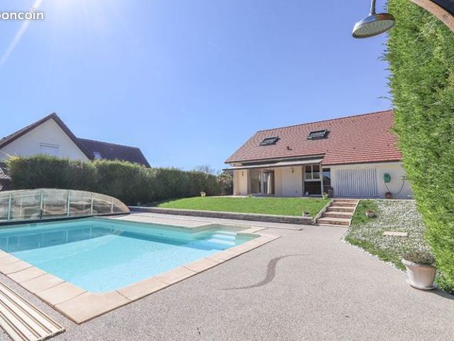 Maison 6 pièces 141 m²