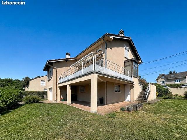 Maison 6 pièces 141 m²