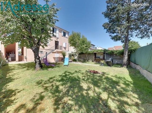 Maison 6 pièces 141 m²