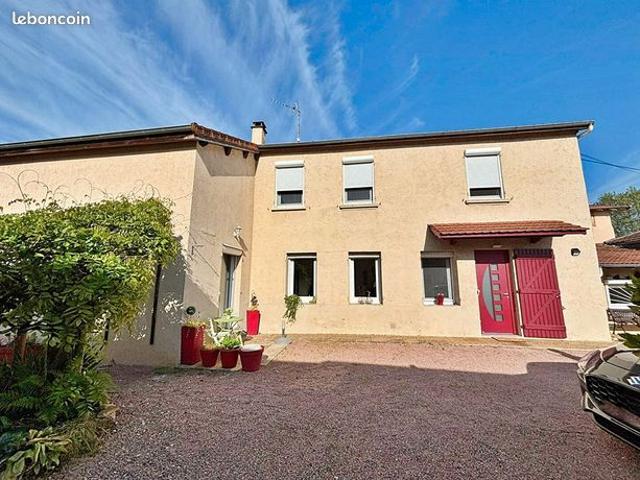 Maison 6 pièces 141 m²