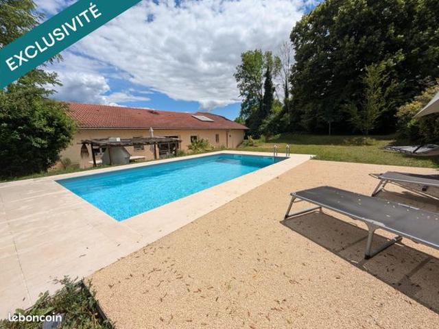 Maison 6 pièces 141 m²