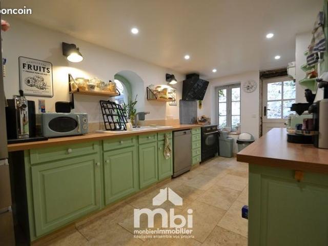 Maison 6 pièces 141 m²