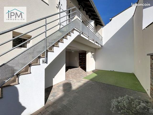 Maison 6 pièces 141 m²