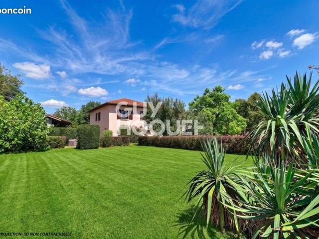 Maison 6 pièces 141 m²