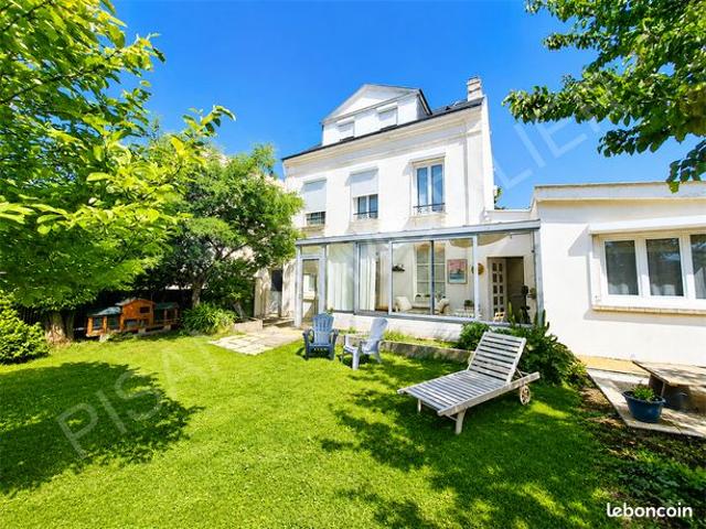Maison 6 pièces 141 m²