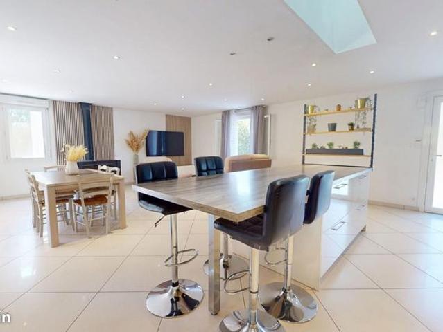 Maison 6 pièces 141 m²