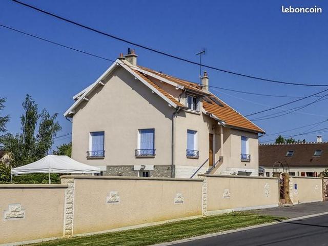 Maison 6 pièces 142 m²