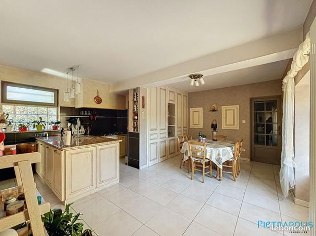 Maison 6 pièces 142 m²