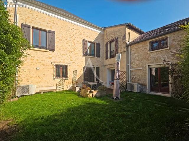 Maison 6 pièces 142 m²