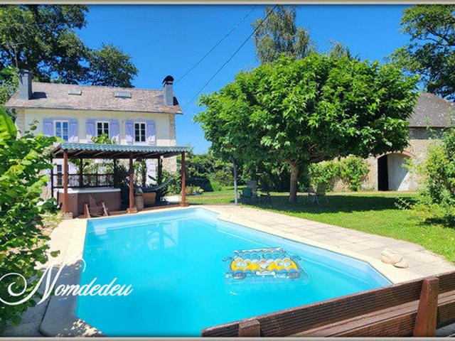 Maison 6 pièces 142 m²