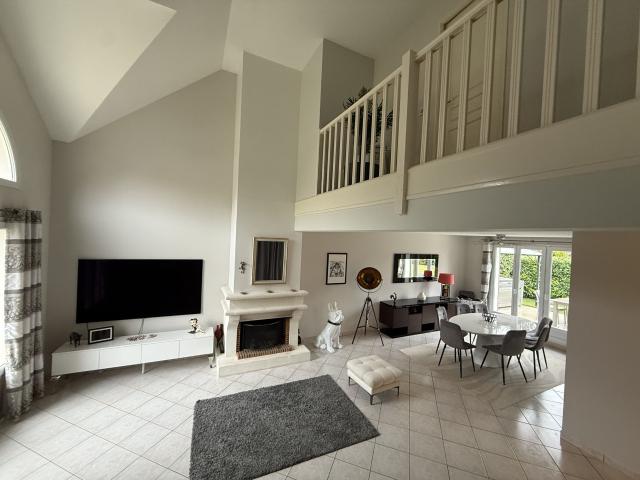Maison 6 pièces 142 m²